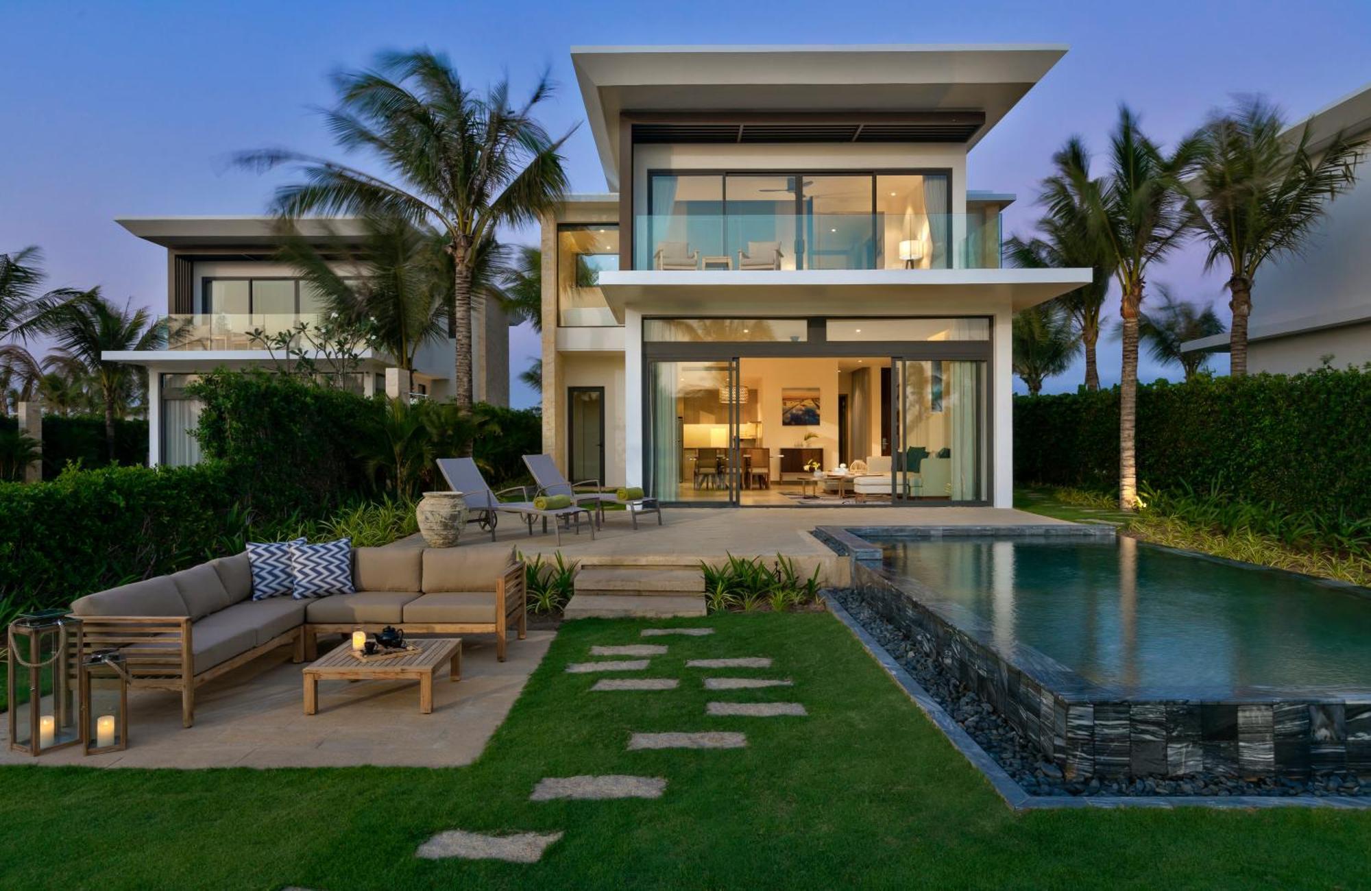 Melia Ho Tram Beach Resort Luaran gambar A villa at the resort